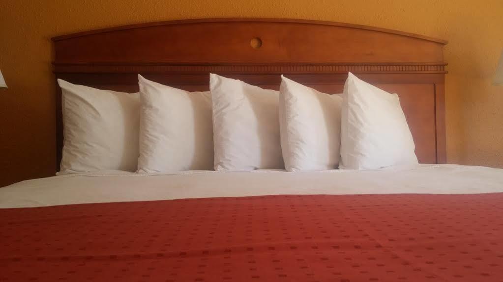 Anchorage Inn Rochester Bagian luar foto